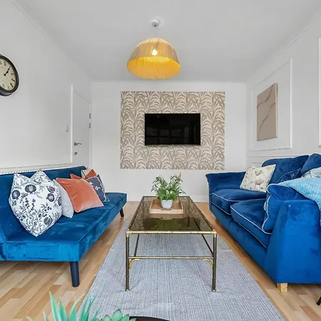 Spacious 5 Bed In By 53 Degrees Property, Ideal For Business Stays, Free Parking! * Birmingham