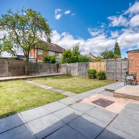 Spacious 5 Bed In By 53 Degrees Property, Ideal For Business Stays, Free Parking! Holiday home *